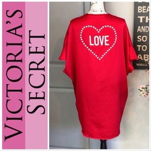 💕Victoria’s Secret Love Coverup💕